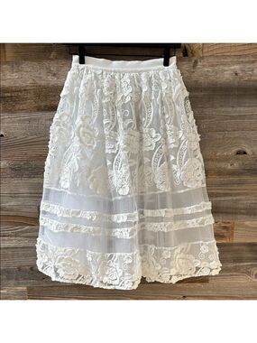 Bebe White Tulle Embroidered Semi Sheer Midi Skirt Size 2P